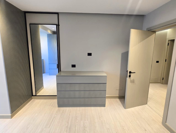 ALT (CZ): Apartmán na prodej Mali i Robit Golem Albánie s výhledem na moře a moderním interiérem ALT (EN): Sea view apartment for sale Mali i Robit Golem Albania with modern interior