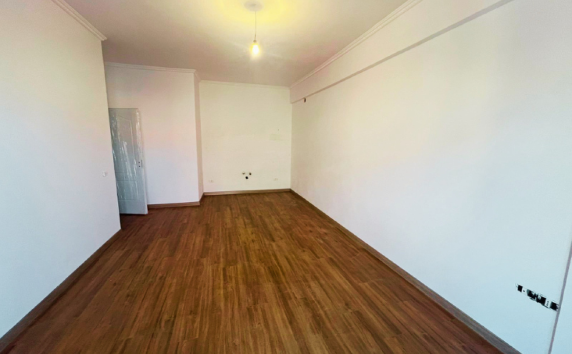 Apartmán u moře Albánie na prodej – investiční nemovitost blízko pláže / Seaside apartment Albania for sale – real estate investment near beach