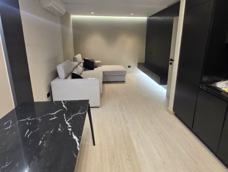 ALT (CZ): Apartmán na prodej Mali i Robit Golem Albánie s výhledem na moře a moderním interiérem ALT (EN): Sea view apartment for sale Mali i Robit Golem Albania with modern interior