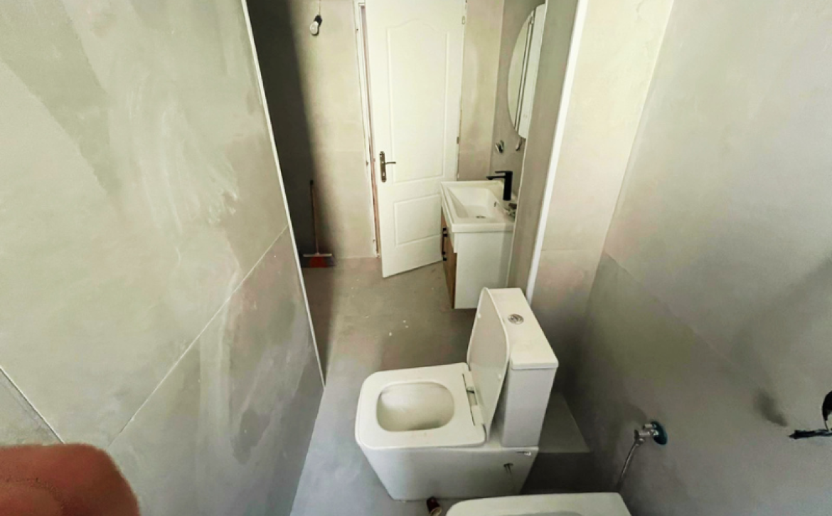 Apartmán u moře Albánie na prodej – investiční nemovitost blízko pláže / Seaside apartment Albania for sale – real estate investment near beach