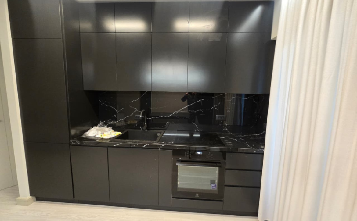 ALT (CZ): Apartmán na prodej Mali i Robit Golem Albánie s výhledem na moře a moderním interiérem ALT (EN): Sea view apartment for sale Mali i Robit Golem Albania with modern interior