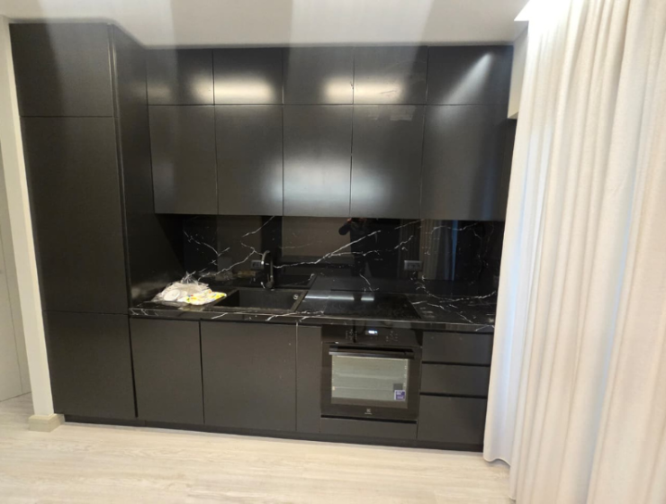 ALT (CZ): Apartmán na prodej Mali i Robit Golem Albánie s výhledem na moře a moderním interiérem ALT (EN): Sea view apartment for sale Mali i Robit Golem Albania with modern interior