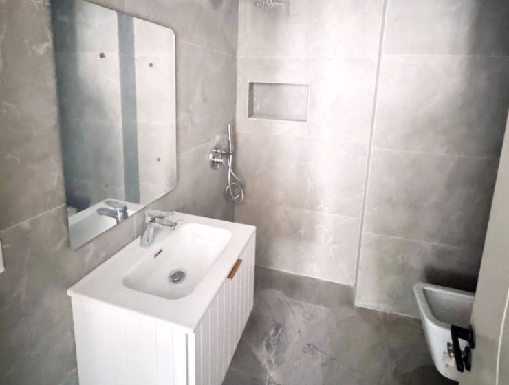 Modern apartment in new residential project in Mali i Robit, Albania, 2nd floor, near the sea, future shared swimming pool