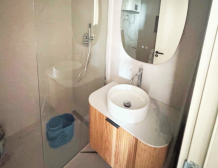 Modern apartment in new residential building, 5th floor, shared swimming pool in courtyard, Albania development, under construction