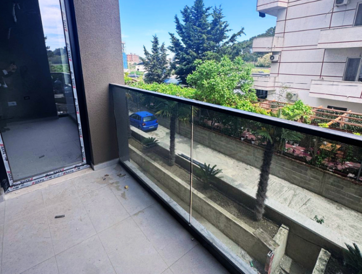 Modern apartment in new residential project in Mali i Robit, Albania, 2nd floor, near the sea, future shared swimming pool