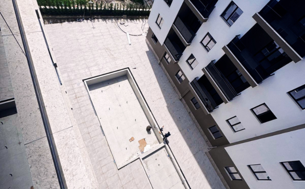 Modern apartment in new residential building, 5th floor, shared swimming pool in courtyard, Albania development, under construction