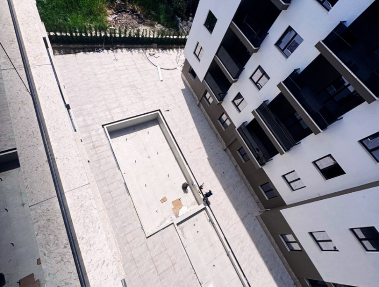 Modern apartment in new residential building, 5th floor, shared swimming pool in courtyard, Albania development, under construction