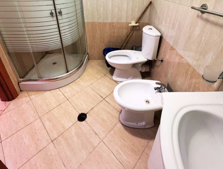 Furnished apartment in Durrës with partial sea view, close to beach and local amenities