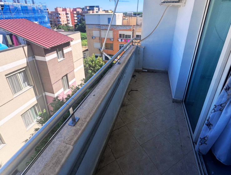 Modern 1-bedroom apartment with balcony near the beach