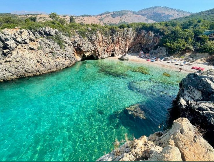Unikátní stavební pozemek 10,1 ha přímo na pláži Akuariumit | Albania Home